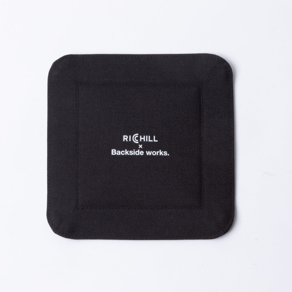 Backside works.トレイ – RICHILL